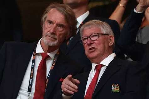 Jim Ratcliffe és Sir Alex Ferguson az Old Traffordon
