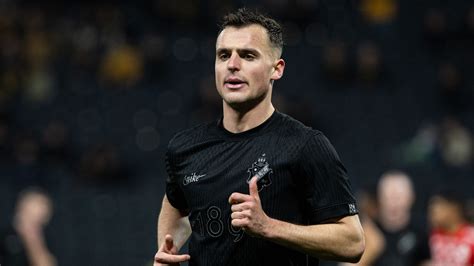 A nemzetközi kézilabda átigazolási piac pezsgése és a klubok stratégiai lépései