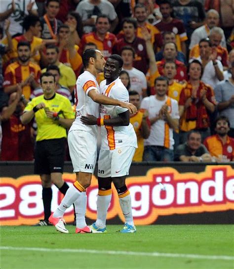 Fiorentina és Galatasaray csapatlogók