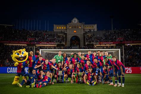 A Barcelona ünneplése a trófeával