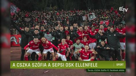 Sepsi OSK játékosai ünneplik a góljukat a CSZKA Szófia ellen