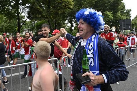 magyar és skót szurkolók Stuttgartban