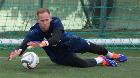 Labdarúgó kapus hibája