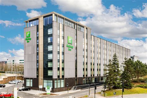 Holiday Inn Express Manchester lounge bár belső tér