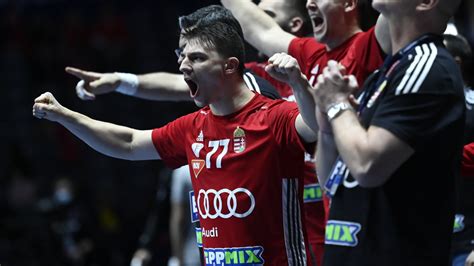 kézilabda játékosok