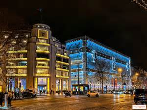 Párizs, Champs-Élysées, rendőri készültség