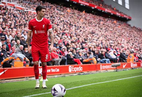 Légifelvétel a liverpooli Anfield Stadionról mérkőzésnapon