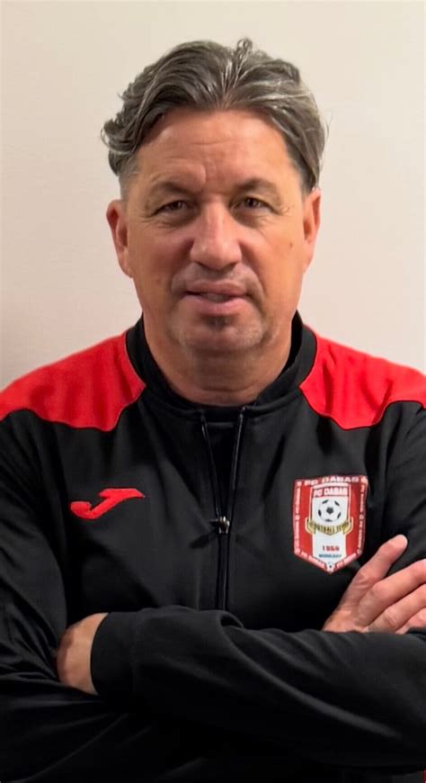 Székely Tibor a kispadon, mérkőzés közben