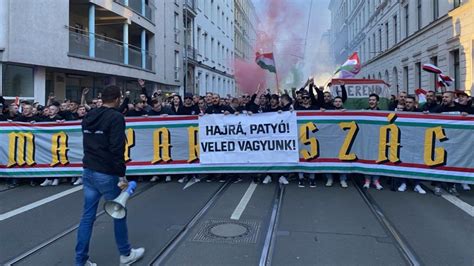 Metrópálya és szurkolók utazása