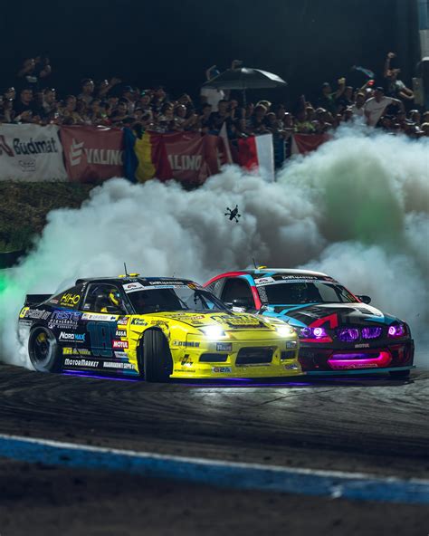 Drift versenyzők és autók