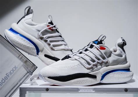 Adidas BOUNCE és adiPRENE technológiák elhelyezkedése a cipőtalpban