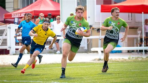 U18-as rögbi válogatott ünneplése