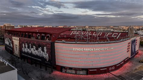 Estadio Ramón Sánchez-Pizjuán látképe