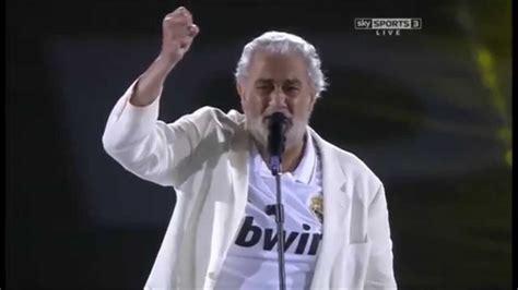Plácido Domingo énekli a Real Madrid himnuszát