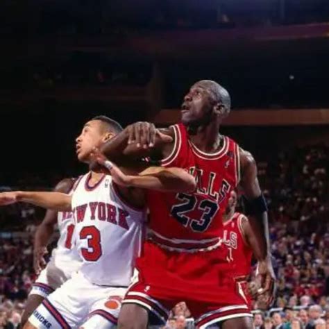 John Starks zsákol Michael Jordan felett