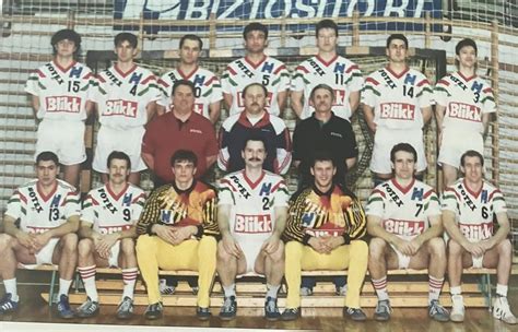 A Vardar Szkopje férfi csapata magasba emeli a BL-trófeát