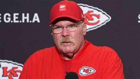 Andy Reid a Kansas City Chiefs edzése közben