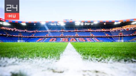 Az FC Basel csapata a stadionban