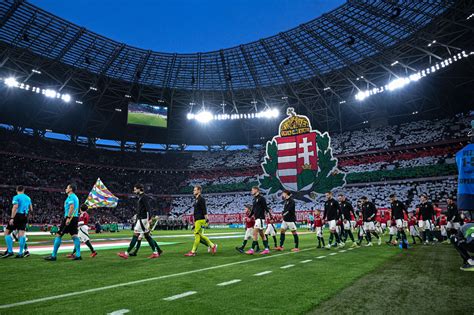 Szurkolók a Puskás Arénában