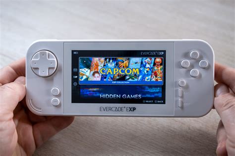 Evercade EXP retro játékokkal