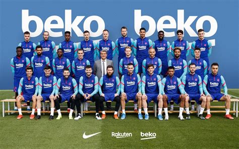 FC Barcelona edzőcsapat Beko logóval
