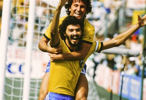 Sócrates, Zico és a brazil középpálya 1982-ből