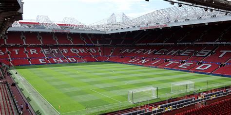 Old Trafford bombázás után