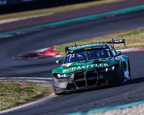 Marco Wittmann a BMW M4 DTM versenyautójában