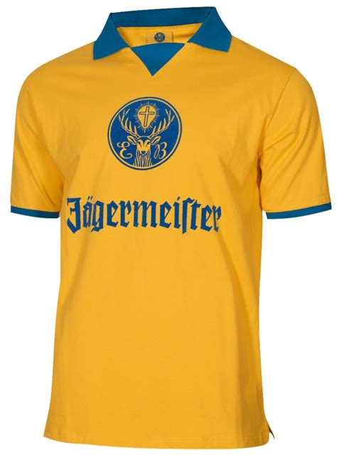 Az Eintracht Braunschweig 1973-as mezreklámja a Jägermeister logóval