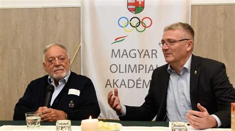 Dr. Aján Tamás a Magyar Olimpiai Akadémia rendezvényén