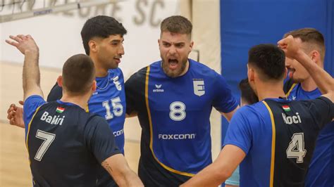 Férfi röplabdacsapat mérkőzésen