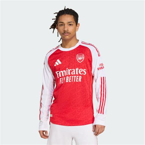 Az Arsenal 2005/06-os ribizlivörös mez
