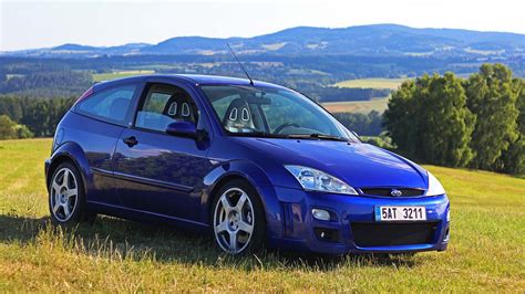Ford Focus Mk1 csomagtérnyitó gomb alkatrész