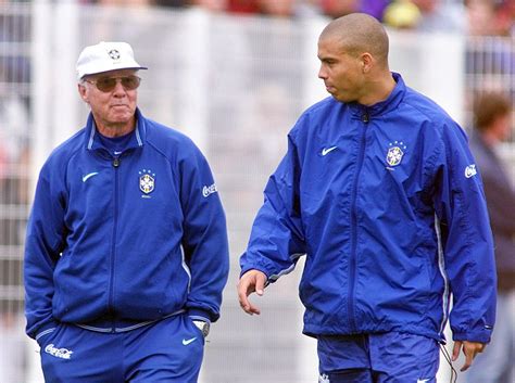 Mario Zagallo és Ronaldo a döntő után