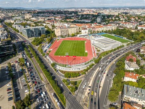 A Koltai Jenő Sportközpont külső és belső látképe