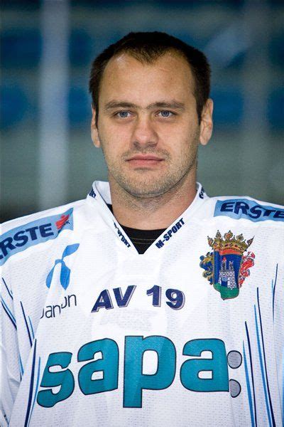 Ladányi Balázs edzőként a Vasas kispadján