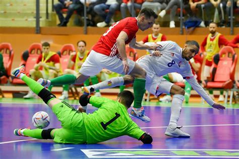 Futsal kapus mozdulatban