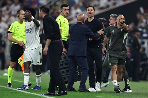 Vinícius Júnior és Diego Simeone vitája az elődöntőn