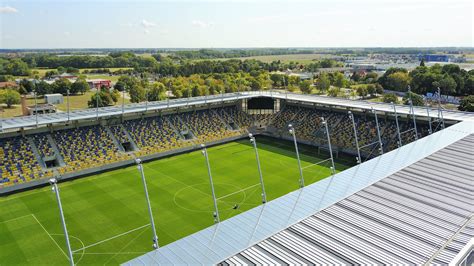 A DAC logója és a MOL Aréna
