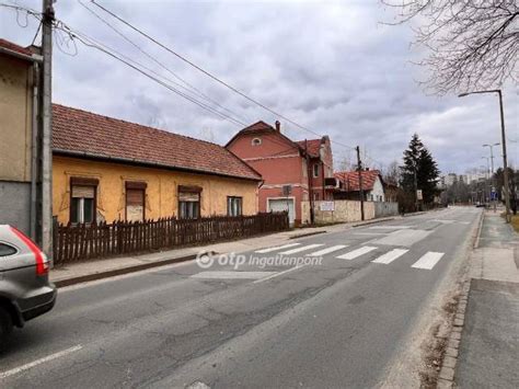 Kép az Árpád út 93. számról, valószínűleg 2008 után