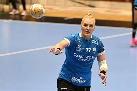 Crina Pintea a CSM Bucuresti mezében