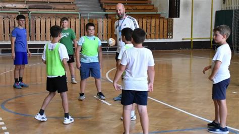 Edzői feladatokat ellátó Balogh Zsolt