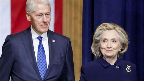 Chelsea és Hillary Clinton egy kampányeseményen