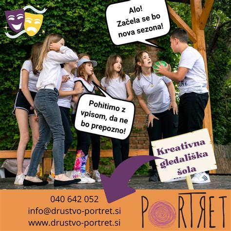 Diákcsapat prezentál a zsűri előtt, korhű jelmezekben