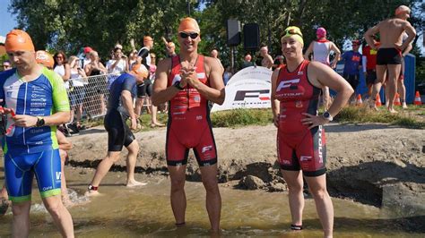 Tömeg a triatlon versenyen