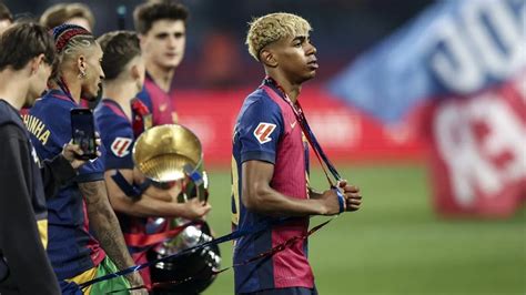 Az FC Barcelona mezeinek fejlődése az évtizedek során