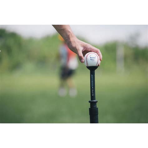 Labdatartó kúpok a futballpályán