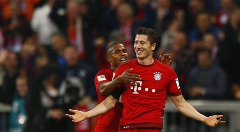 Robert Lewandowski öt gólja a Wolfsburg ellen