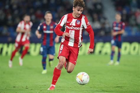 Atlético Madrid játékosok ünneplik a bajnoki címet