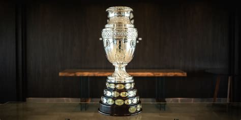A Copa América trófea